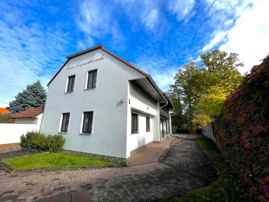 Penzion U Zameckeho Parku Třeboň Eksteriør bilde