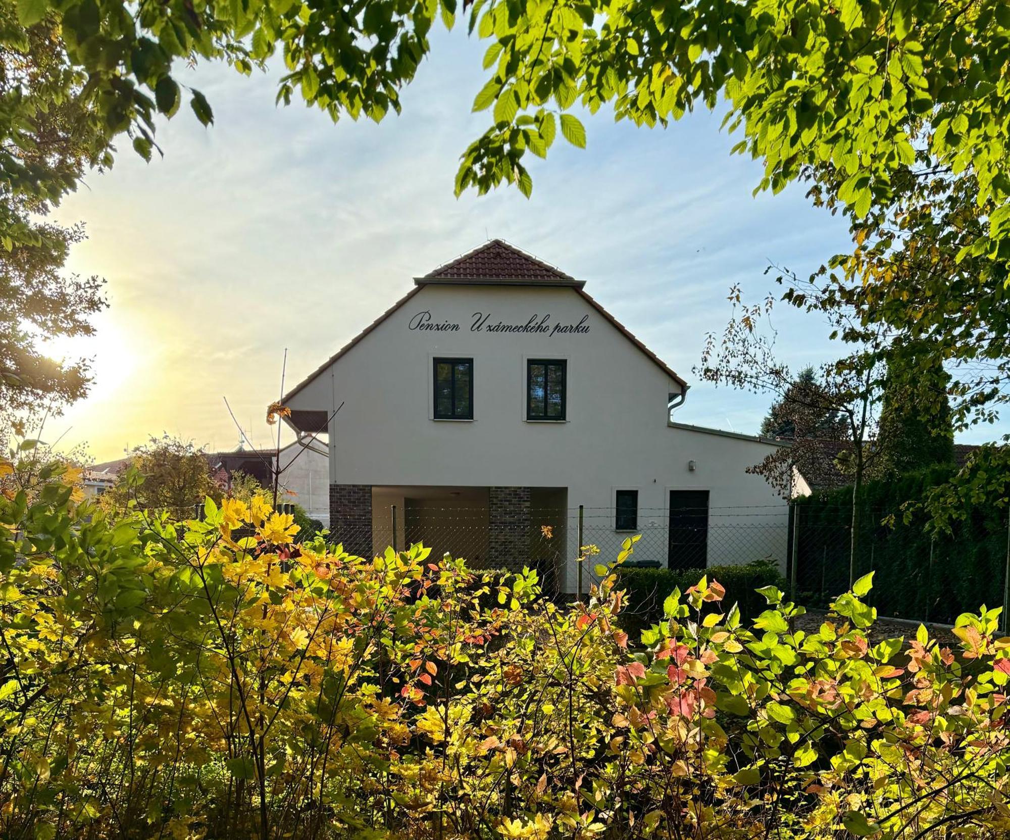 Penzion U Zameckeho Parku Třeboň Eksteriør bilde