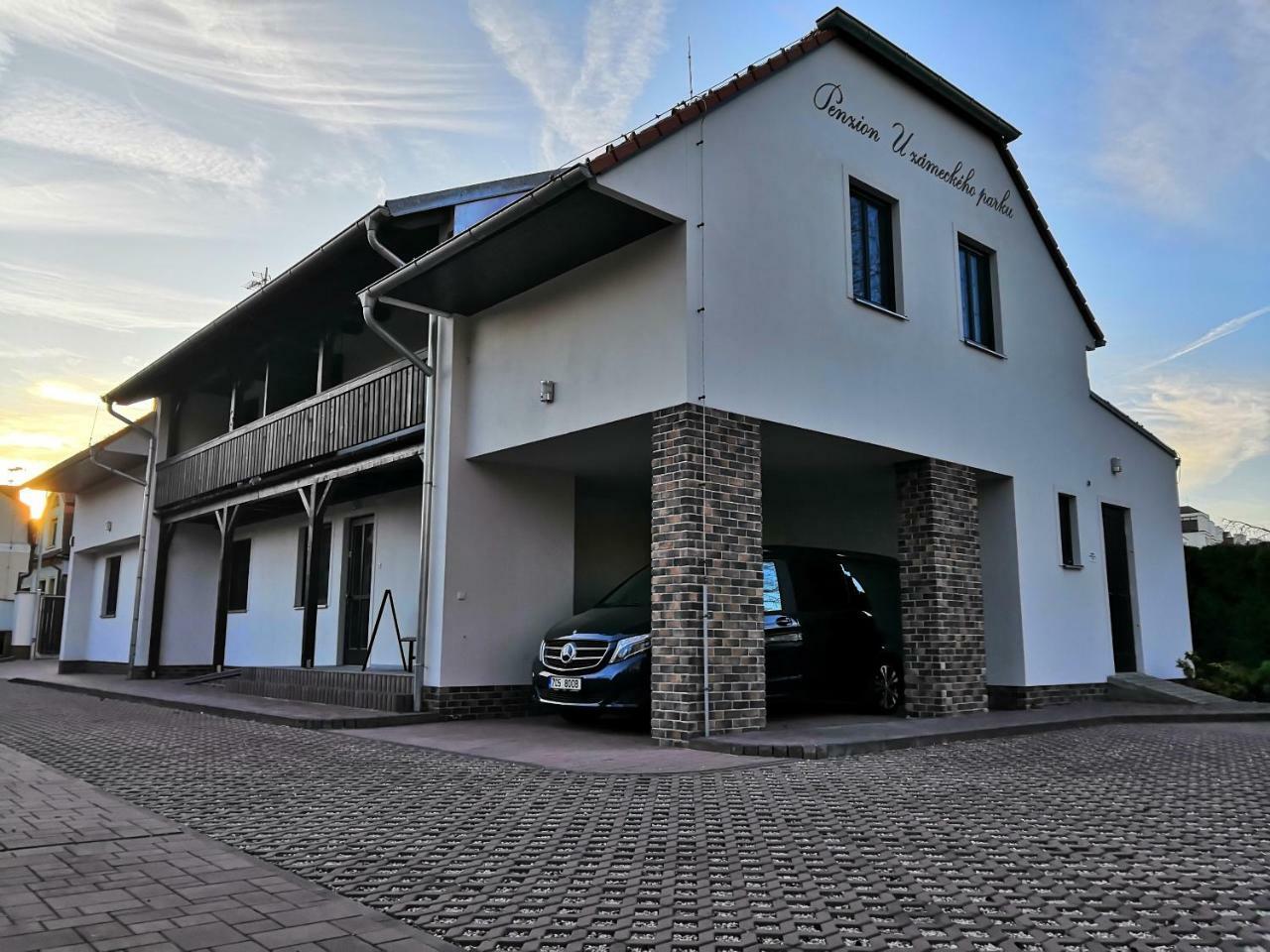 Penzion U Zameckeho Parku Třeboň Eksteriør bilde